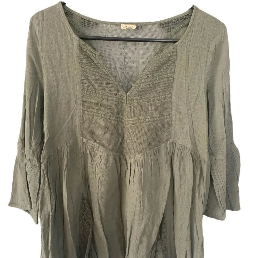 Hollister Boho inspired shirt size small